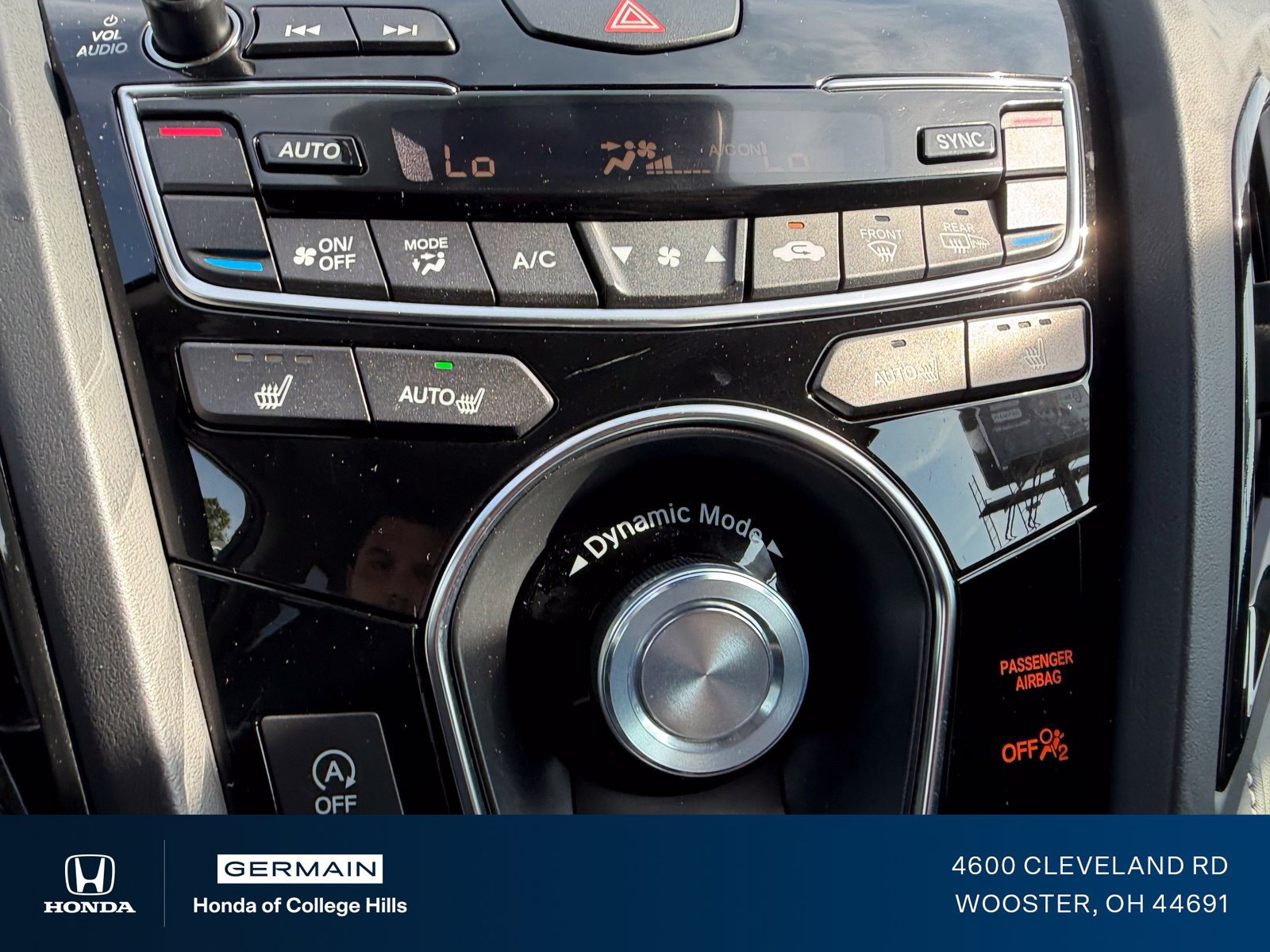 Used 2020 Acura RDX w/ Technology Package FWD image 2