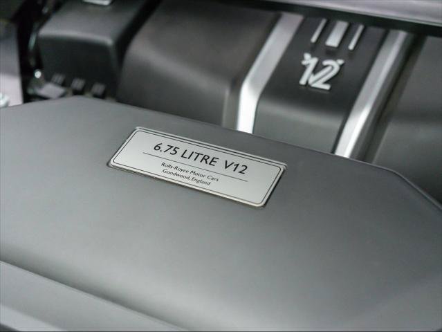 Used 2024 Rolls-Royce Cullinan AWD/4WD image 11