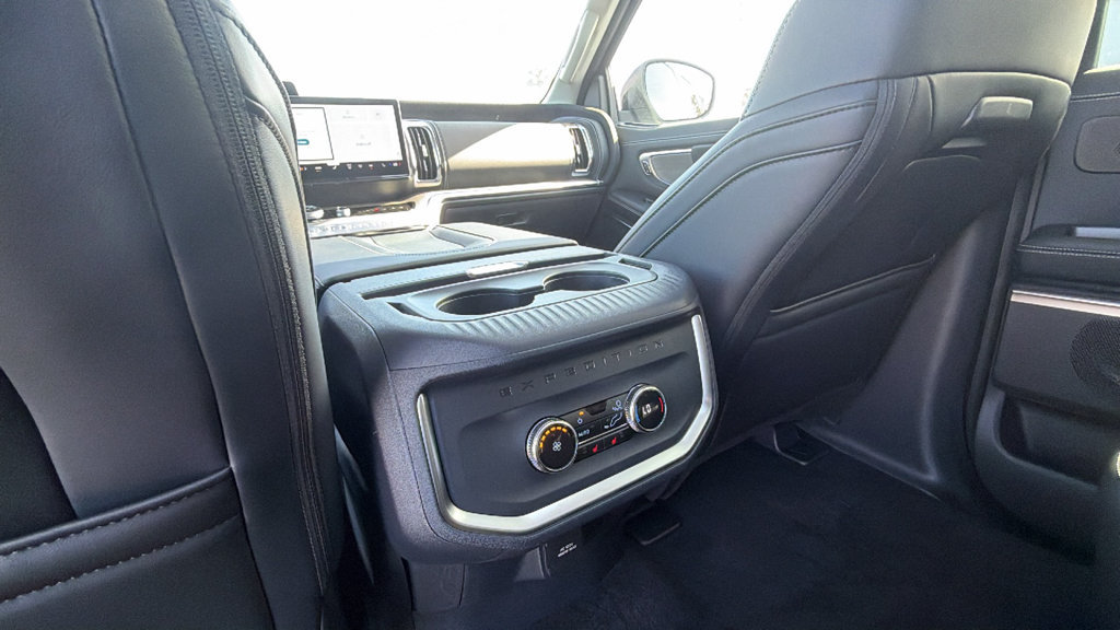 New 2027 Ford Expedition Max Platinum w/ Driver's Package RWD image 26