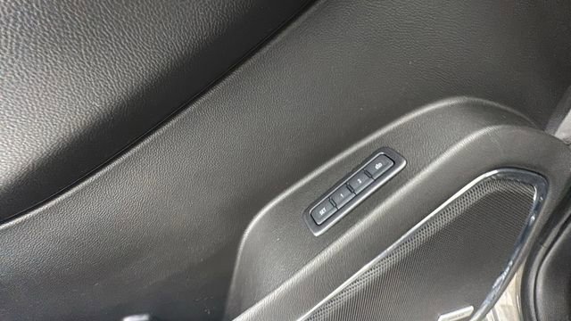 Used 2019 Chevrolet Suburban Premier image 22