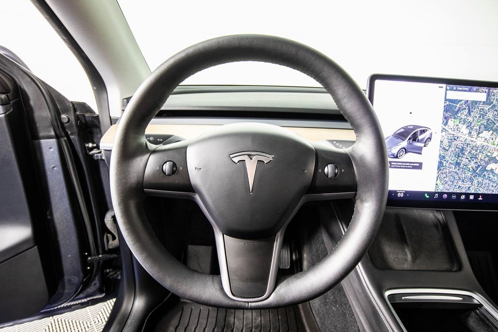 Used 2023 Tesla Model Y Long Range image 18