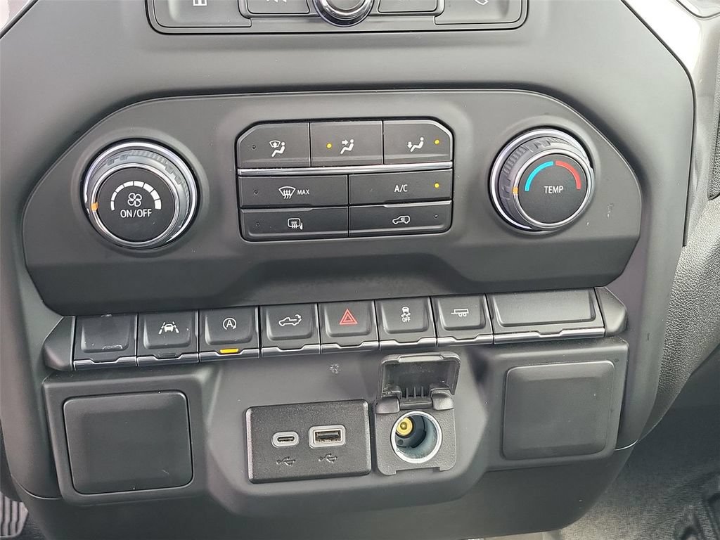 Used 2025 Chevrolet Silverado 1500 W/T RWD image 33