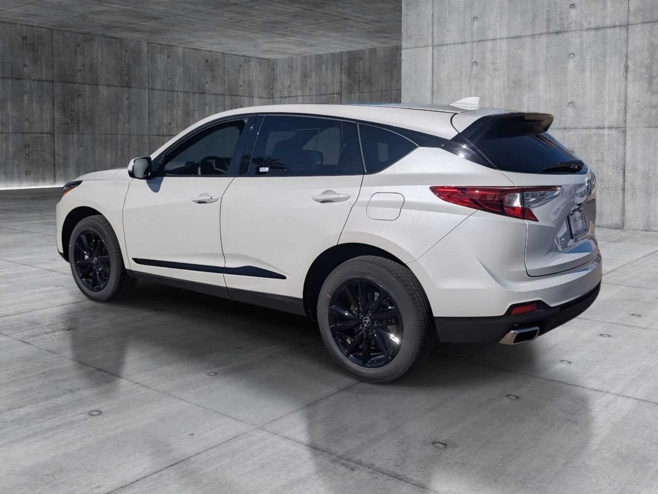 New 2026 Acura RDX SH-AWD image 3