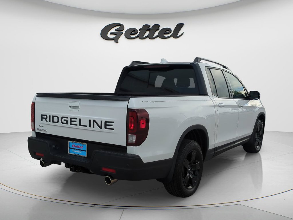 Used 2025 Honda Ridgeline Black Edition image 5