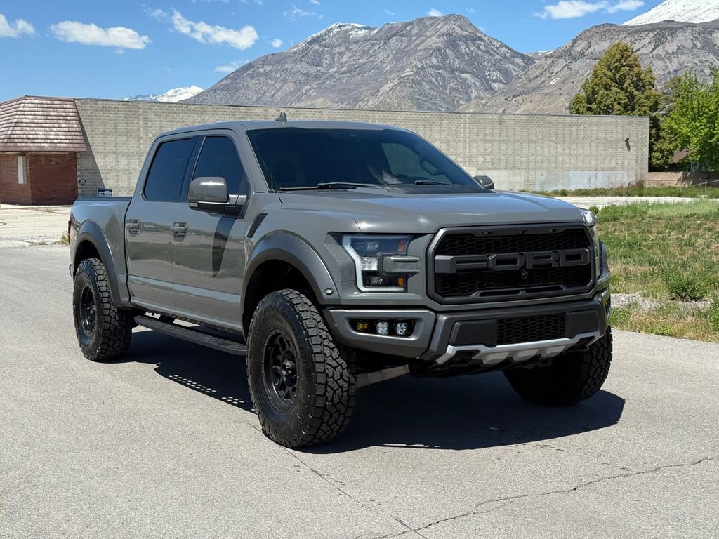 Used 2020 Ford F150 Raptor w/ Equipment Group 802A Luxury AWD/4WD image 1