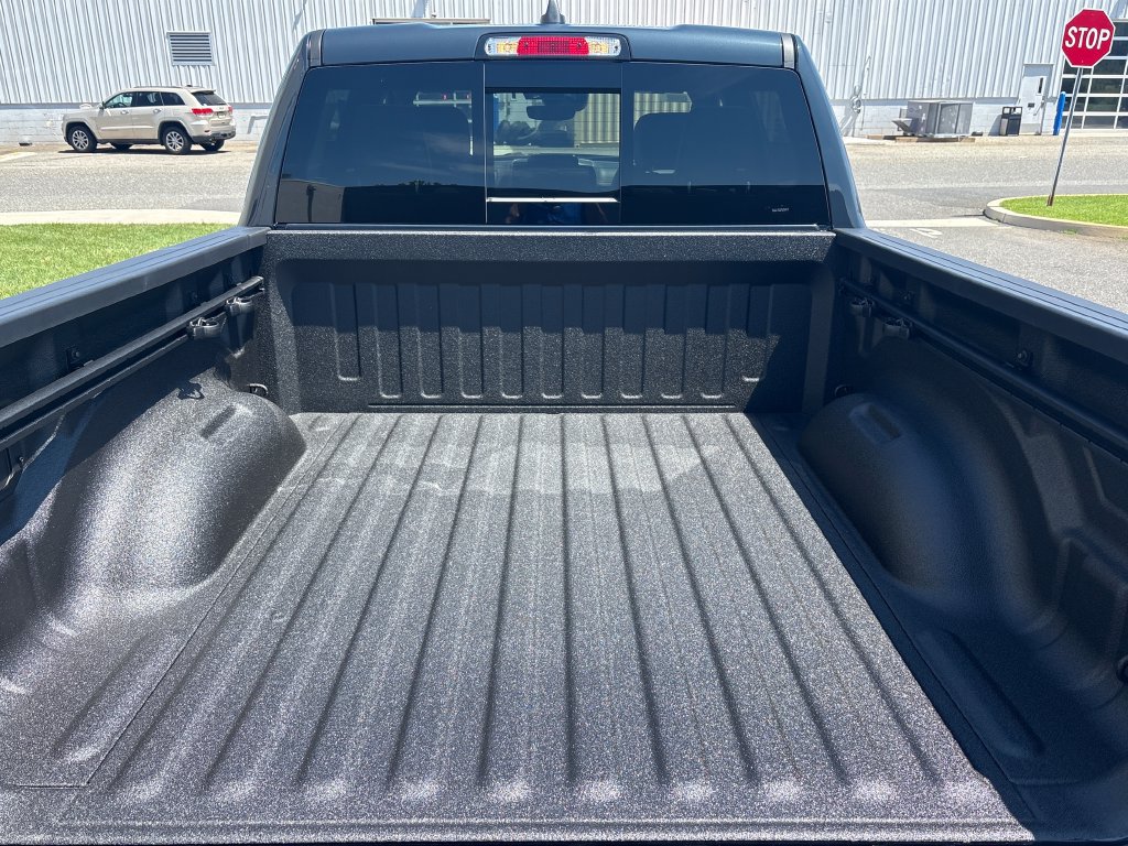 New 2026 RAM 1500 Laramie w/ Night Edition AWD/4WD image 33