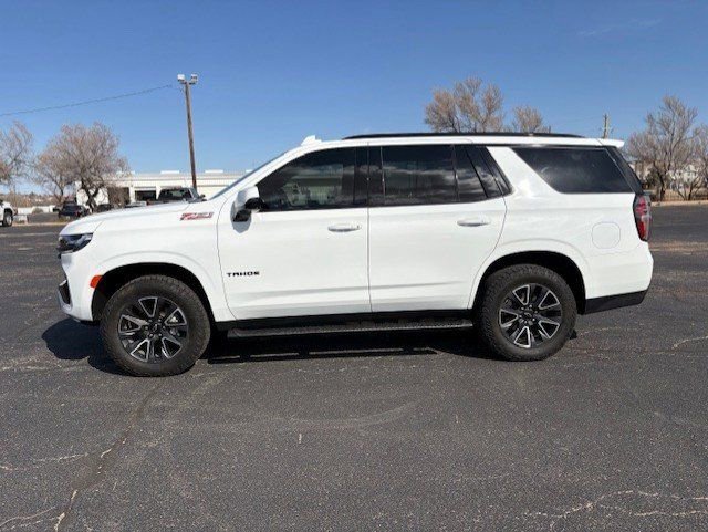 Used 2022 Chevrolet Tahoe Z71 w/ Luxury Package image 2