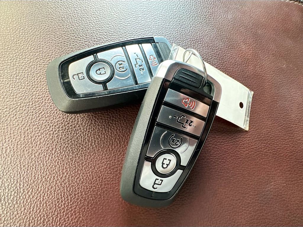 Used 2022 Ford F150 Lariat image 35