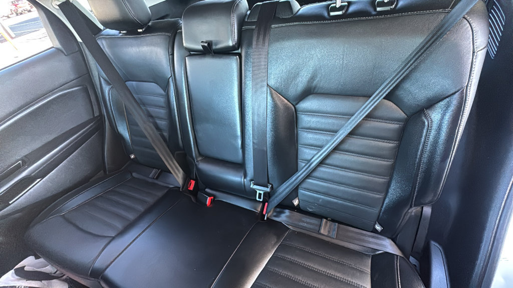 Used 2015 Ford Edge SEL w/ Equipment Group 201A FWD image 23