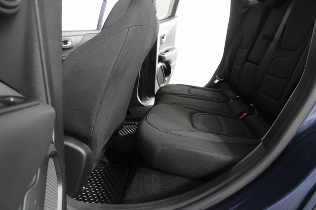 Used 2022 Jeep Renegade Latitude w/ Convenience Group image 16