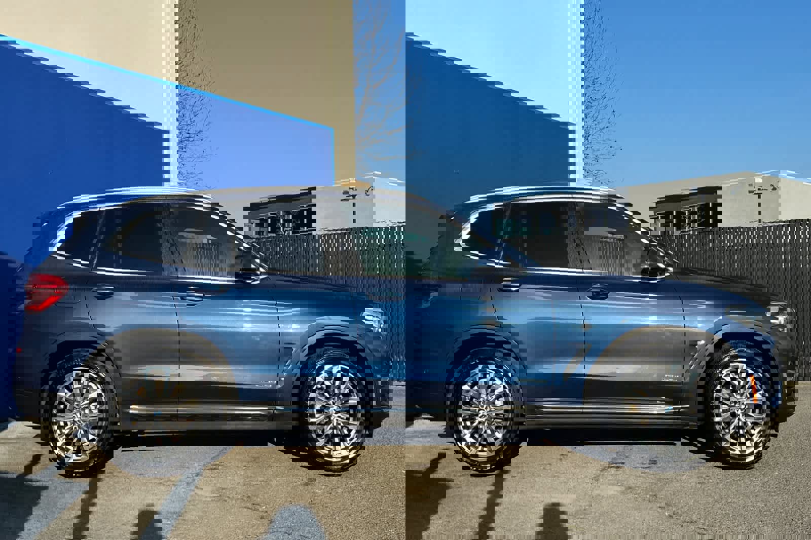 Used 2018 BMW X3 xDrive30i image 2