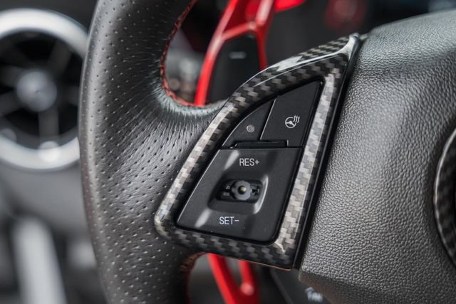 Used 2016 Chevrolet Camaro SS RWD image 28