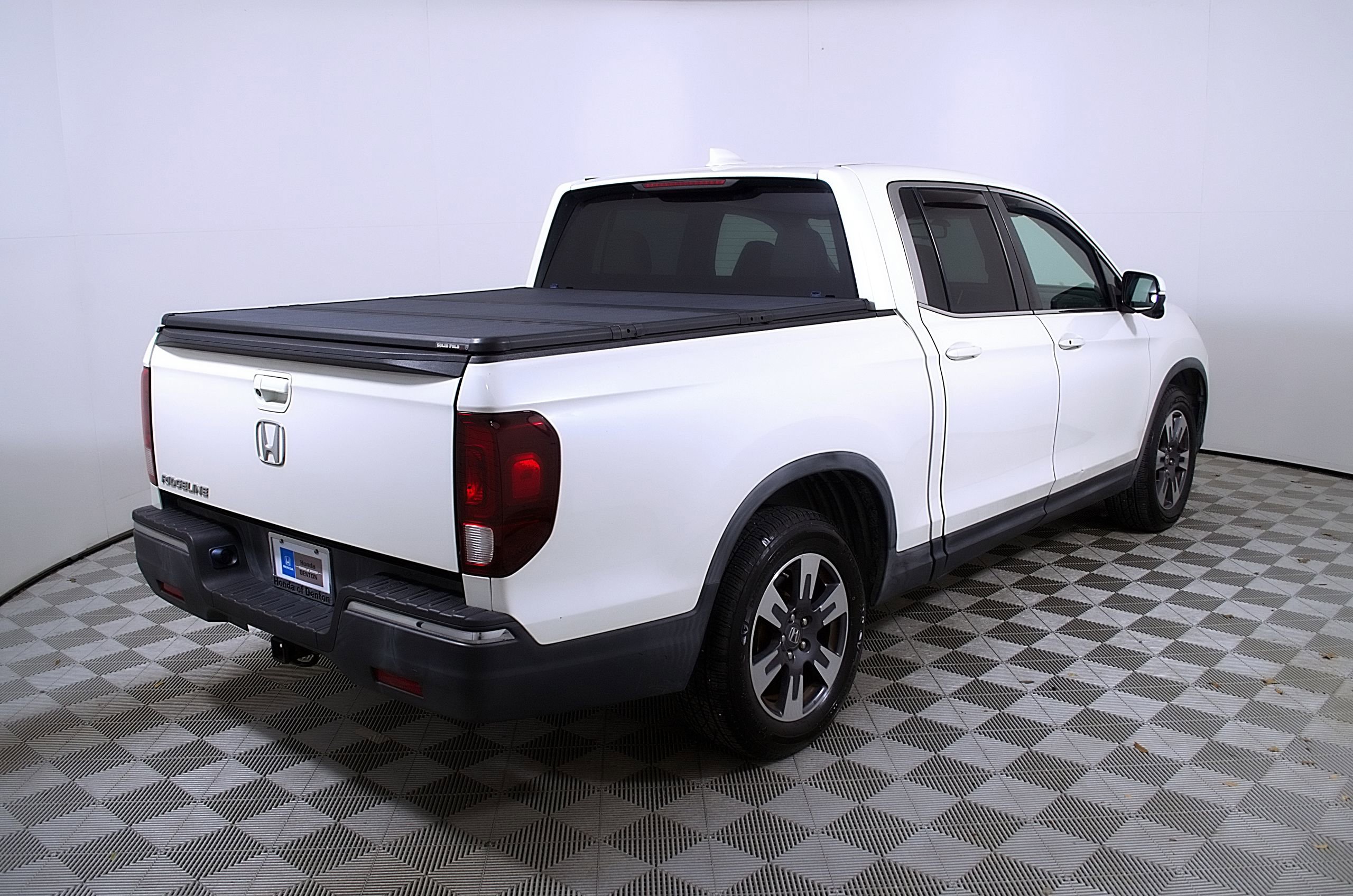 Used 2017 Honda Ridgeline RTL-T image 7