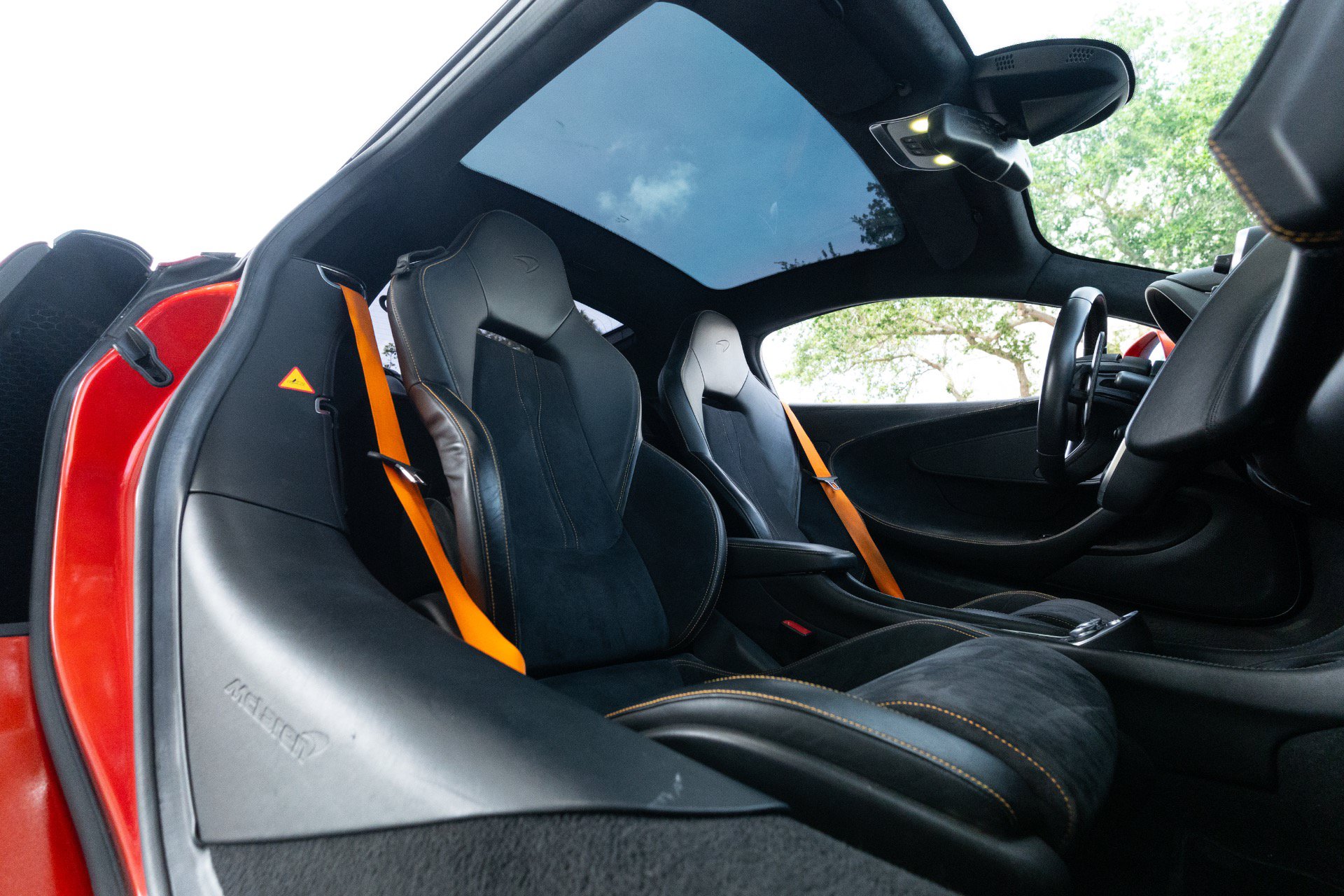 Used 2018 McLaren 570S RWD image 7