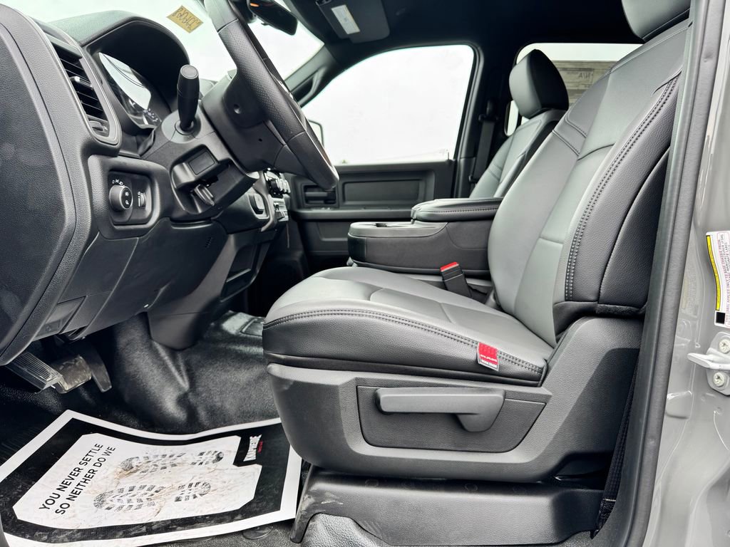 New 2026 RAM 5500 Tradesman AWD/4WD image 18