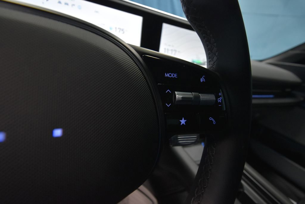 Used 2024 Hyundai Ioniq 6 SEL image 12