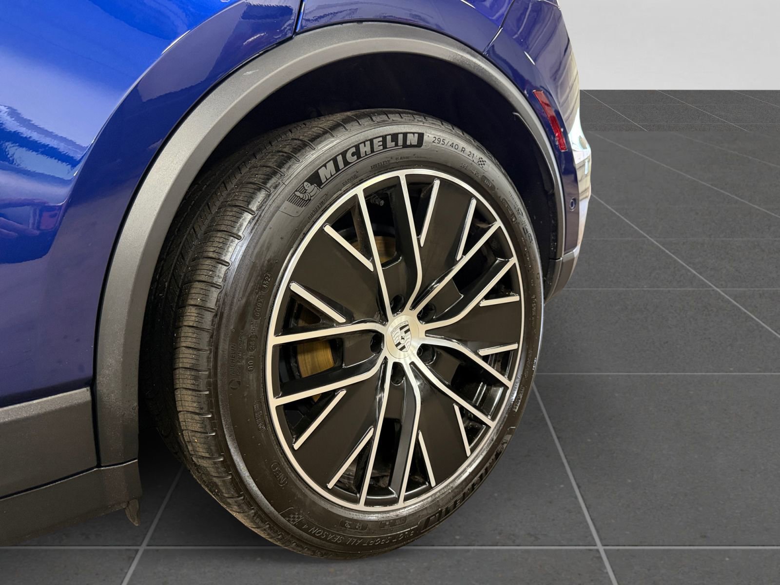 Used 2024 Porsche Macan 4 Electric image 45