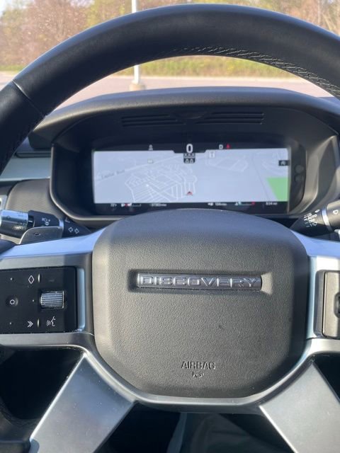Used 2022 Land Rover Discovery S R-Dynamic image 8
