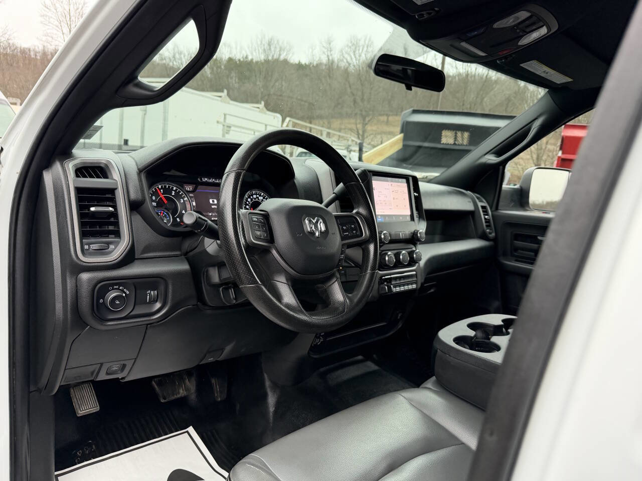 Used 2022 RAM 2500 Tradesman w/ Chrome Appearance Group image 36