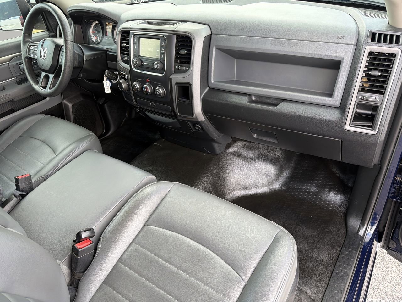 Used 2018 RAM 1500 Express RWD image 10
