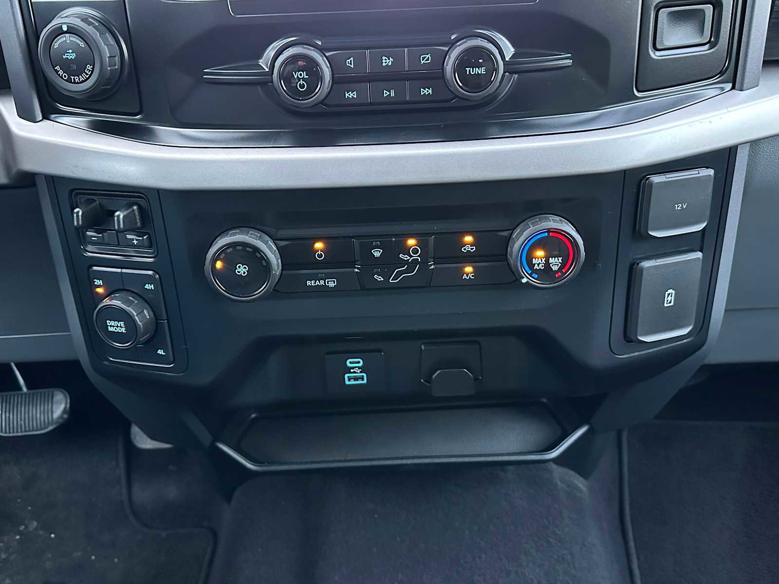 Used 2023 Ford F150 XLT w/ Trailer Tow Package image 27