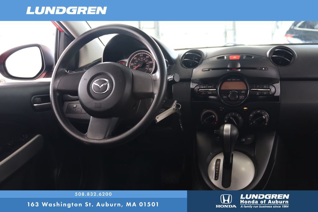 Used 2013 MAZDA MAZDA2 Sport FWD image 4