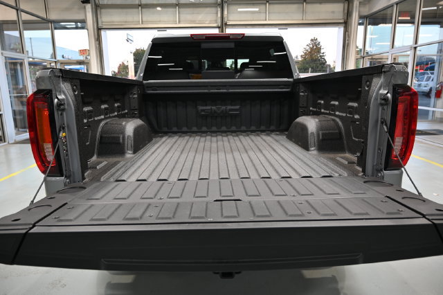 New 2026 GMC Sierra 1500 SLT AWD/4WD image 8