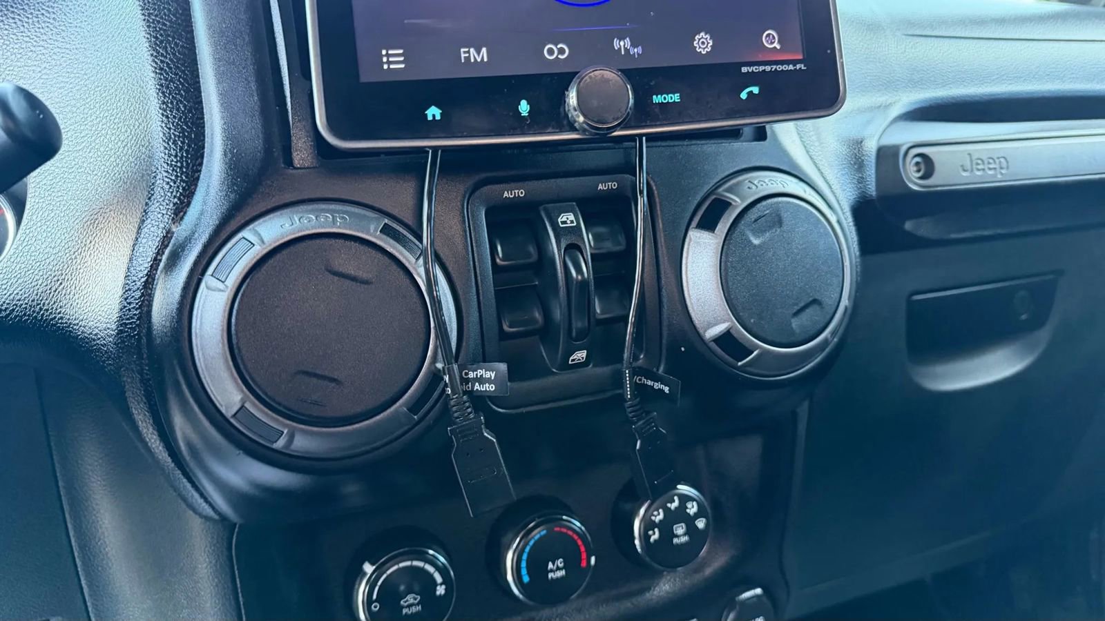 Used 2012 Jeep Wrangler Unlimited Sport image 27