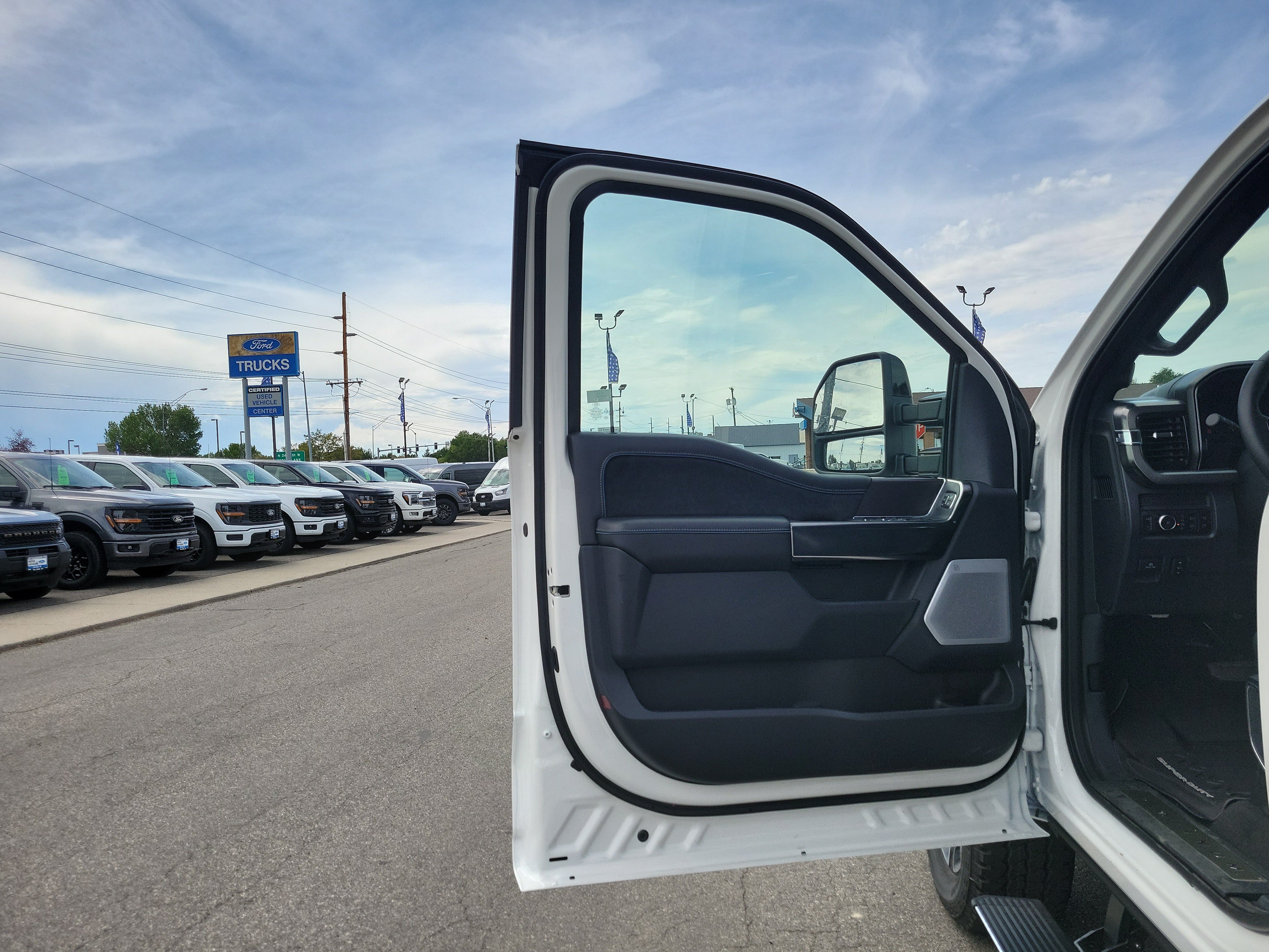 New 2026 Ford F350 Platinum AWD/4WD image 17