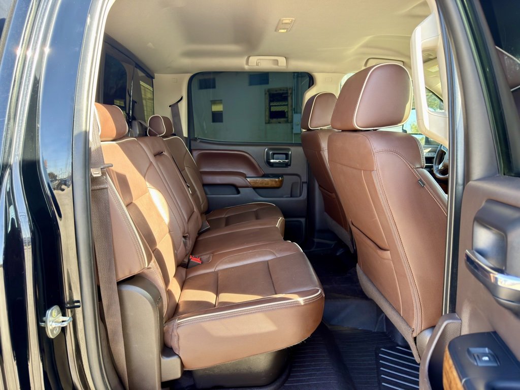 Used 2017 Chevrolet Silverado 2500 High Country w/ Duramax Plus Package image 11