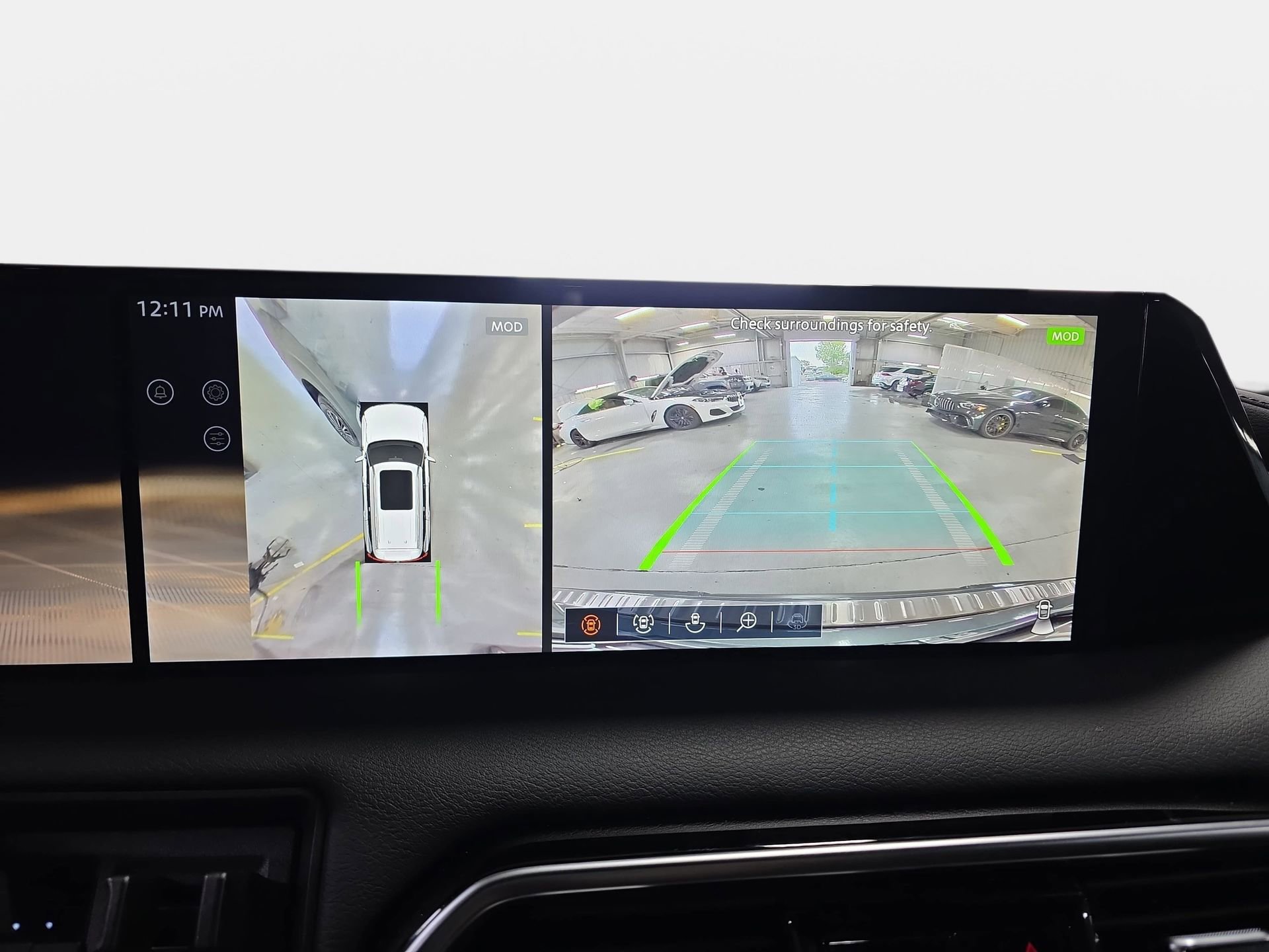 Used 2025 Nissan Armada Platinum Reserve image 23