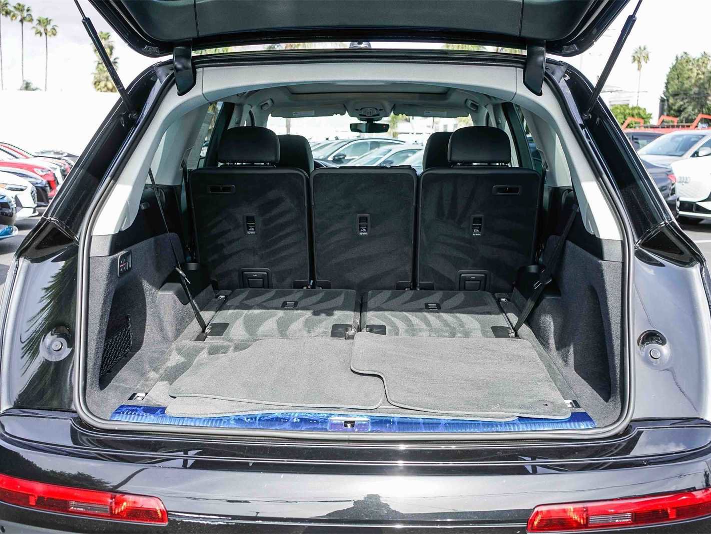 Used 2023 Audi Q7 2.0T Premium w/ Convenience Package image 26