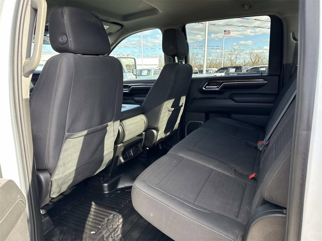Used 2024 Chevrolet Silverado 2500 LT w/ Convenience Package image 24