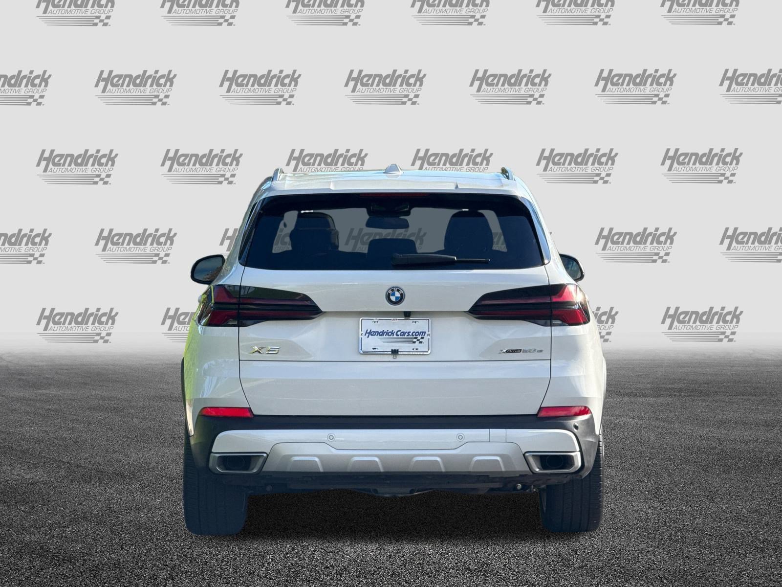 Certified 2024 BMW X5 xDrive50e w/ Premium Package image 6