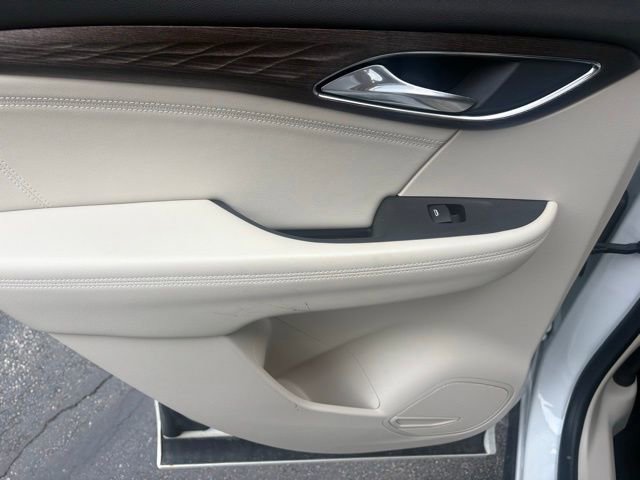 Certified 2021 Buick Envision Avenir w/ Technology Package II image 19