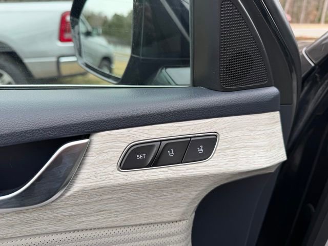 Used 2024 Hyundai Palisade Calligraphy image 18