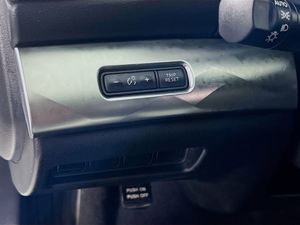 Used 2023 Nissan Maxima SV w/ Floor Mat Group image 10