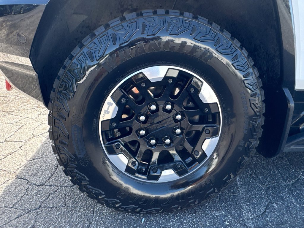 Used 2024 GMC Hummer EV 2X w/ Extreme Off-Road Package AWD/4WD image 12