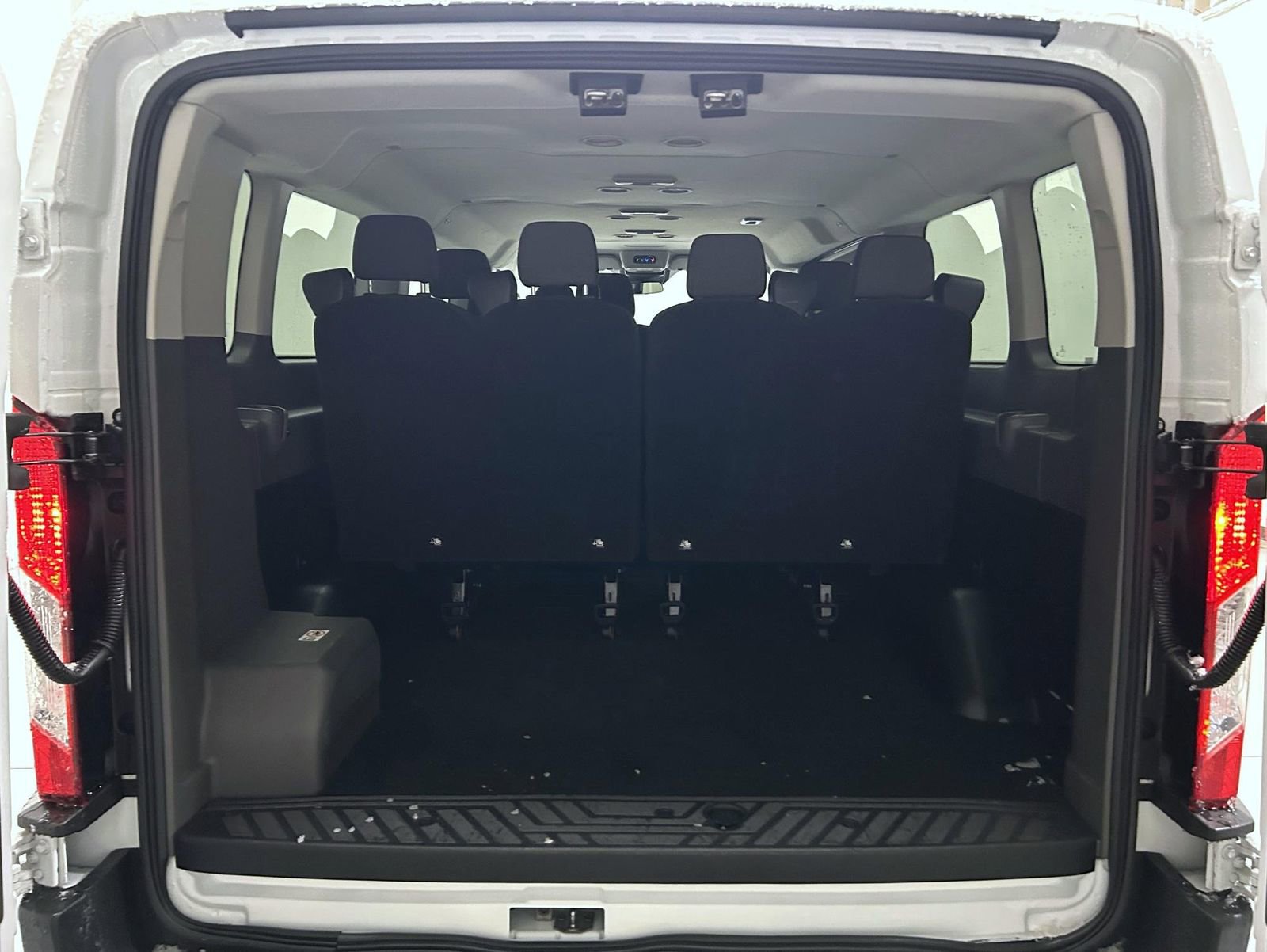Used 2024 Ford Transit 350 XLT RWD image 20