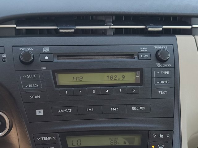 Used 2010 Toyota Prius Five image 18