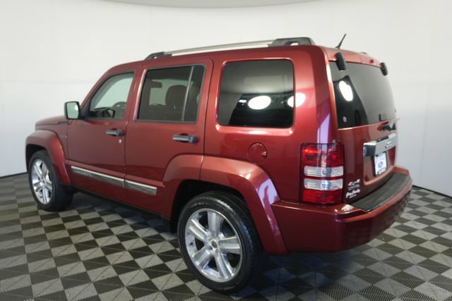 Used 2012 Jeep Liberty Limited Jet w/ Comfort/Convenience Group AWD/4WD image 5