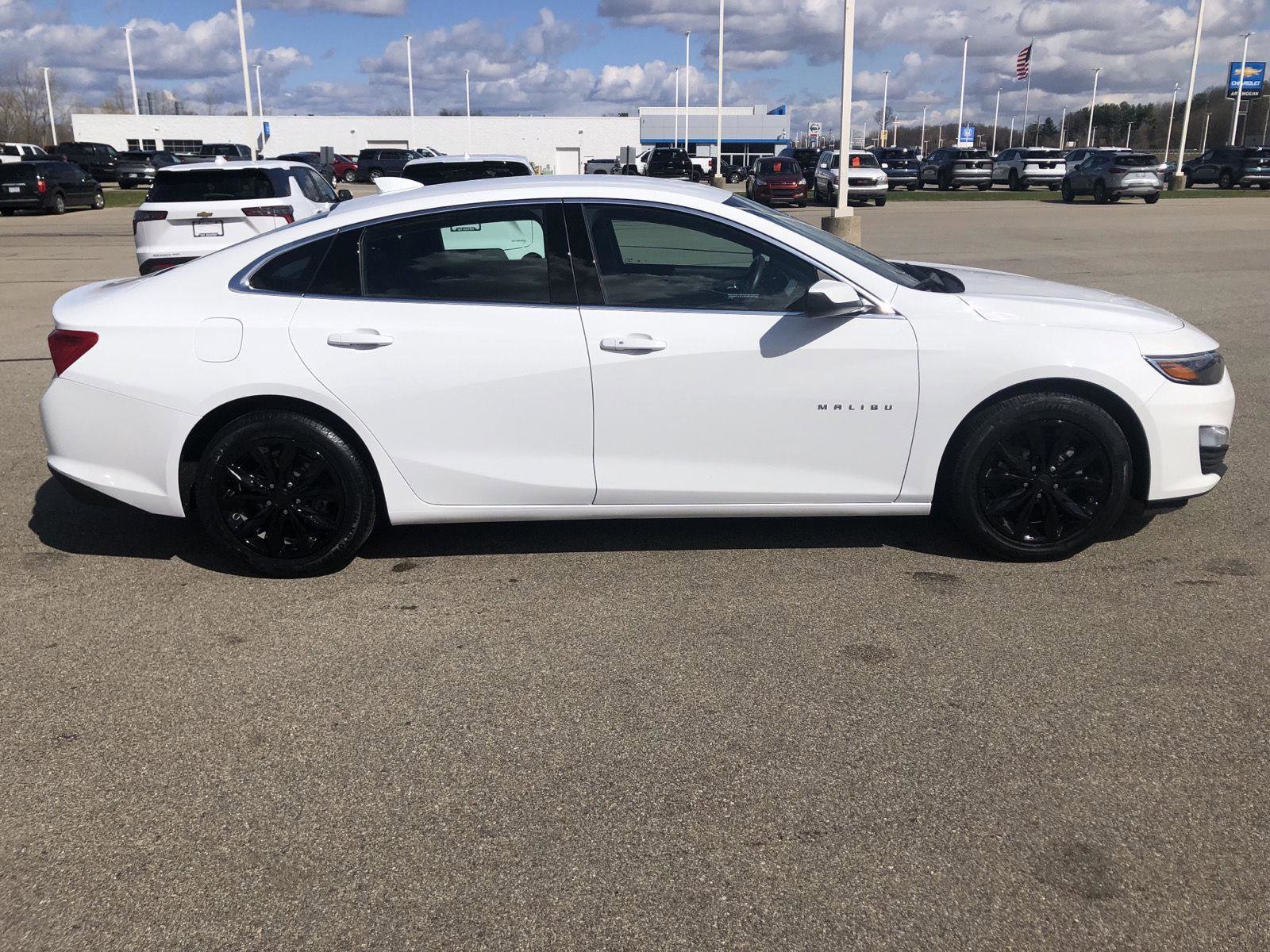 Used 2023 Chevrolet Malibu LT FWD image 10