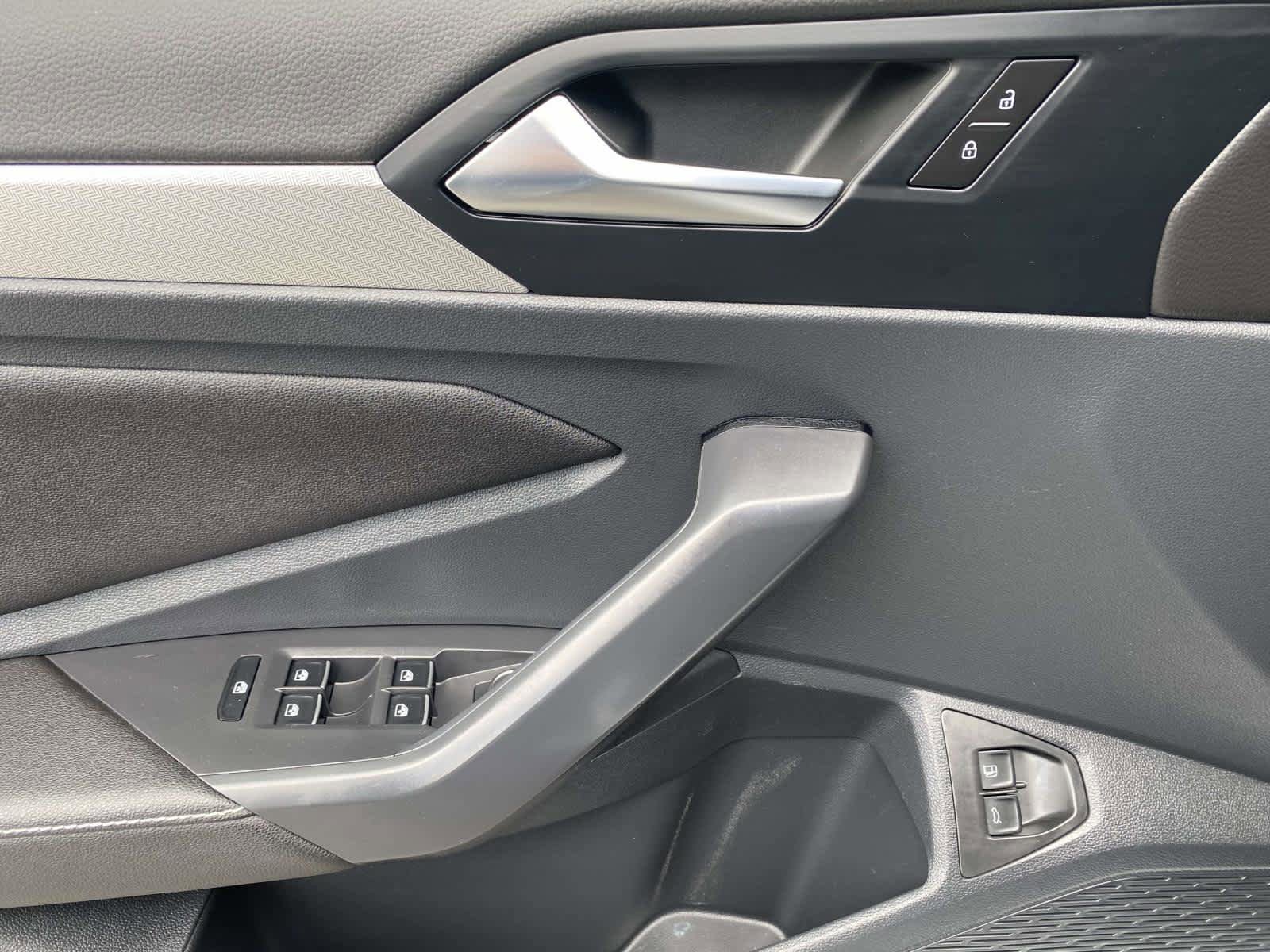 Certified 2023 Volkswagen Jetta Sport FWD image 23
