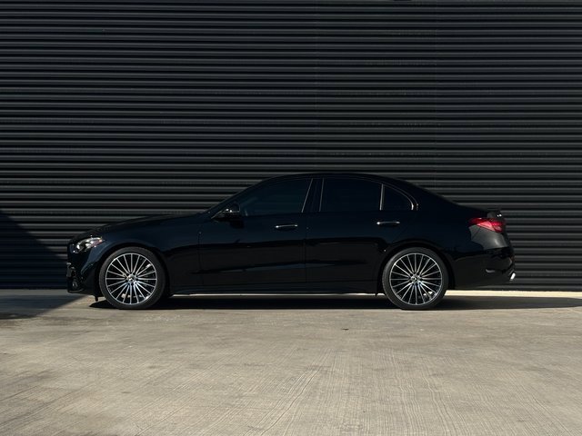 Used 2024 Mercedes-Benz C 300 Sedan image 2