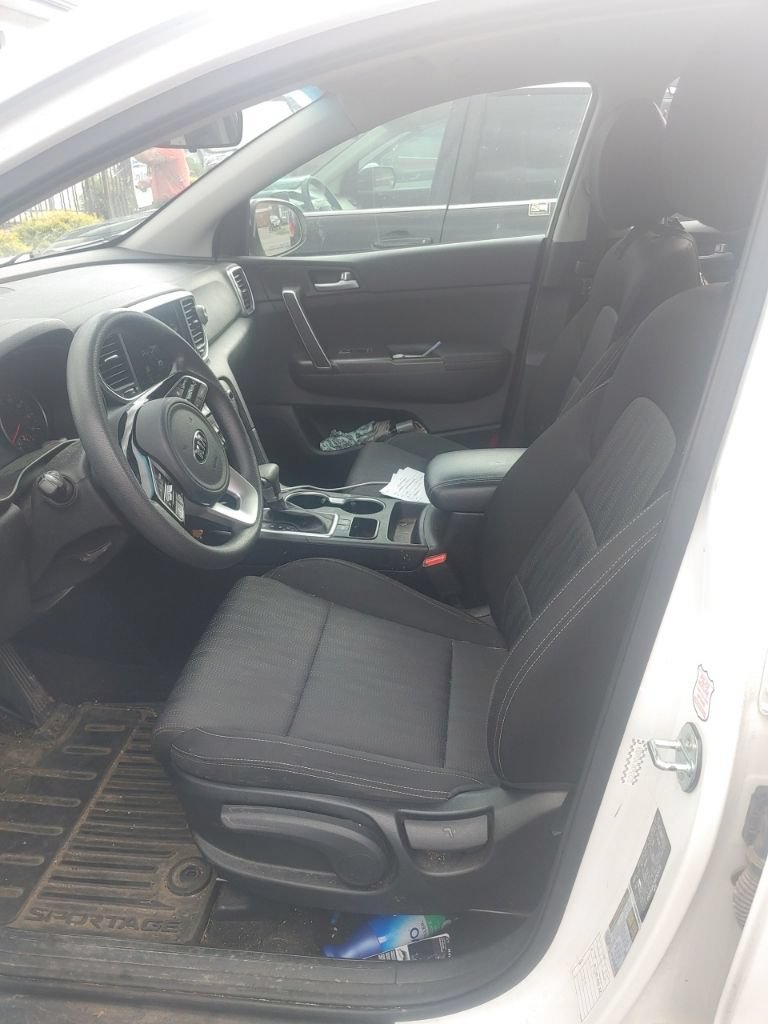 Used 2021 Kia Sportage LX FWD image 12