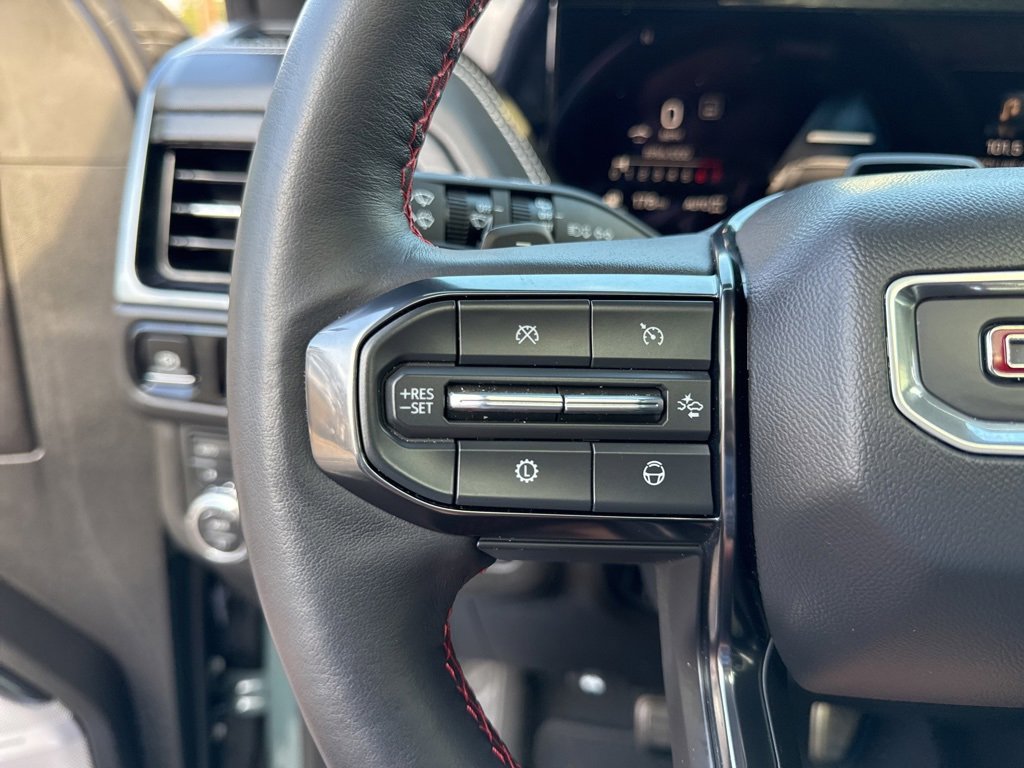 Used 2025 GMC Yukon AT4 Ultimate image 28