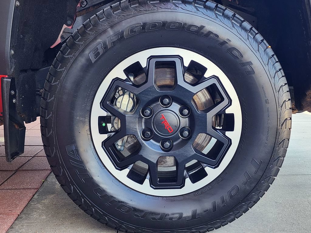 Used 2024 Toyota Tacoma TRD Off-Road AWD/4WD image 4