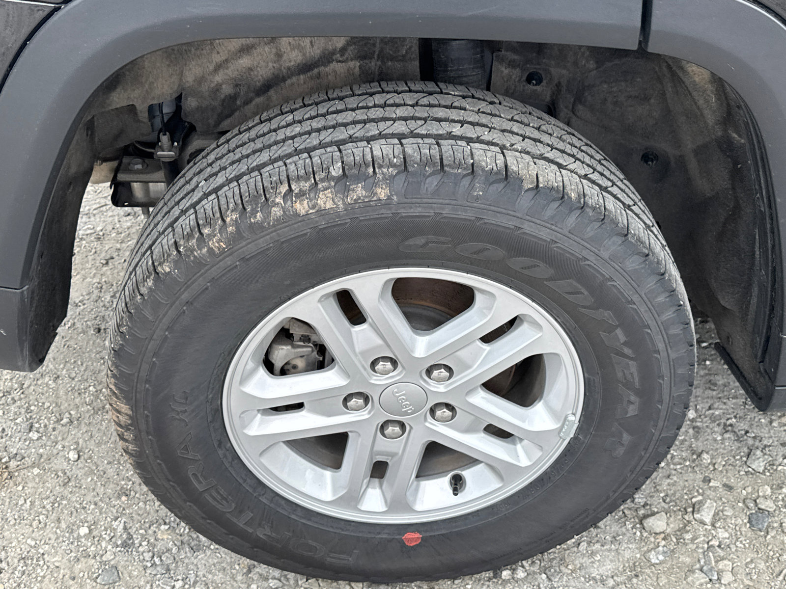 Used 2024 Jeep Grand Cherokee Laredo AWD/4WD image 20