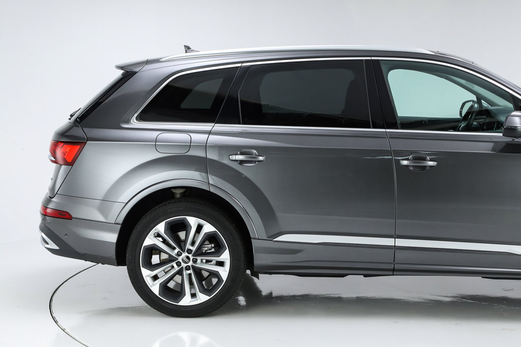 Used 2024 Audi Q7 3.0T Premium Plus w/ Premium Plus Package AWD/4WD image 57