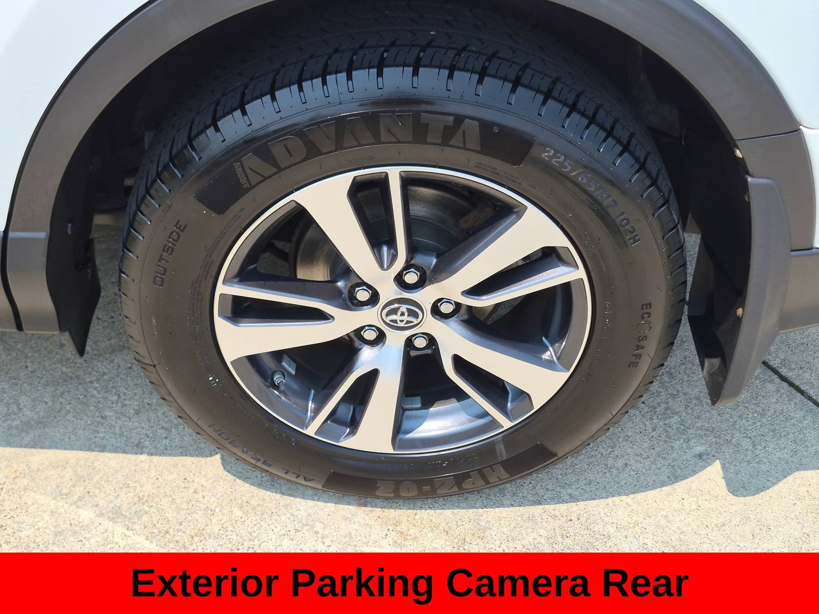 Used 2017 Toyota RAV4 XLE AWD/4WD image 11